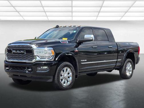 Diamond Black Crystal Pearlcoat 2022 RAM 2500 Limited Mega Cab 4x4 6'4' Box