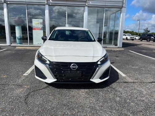 White 2024 Nissan Altima 2.5 SV