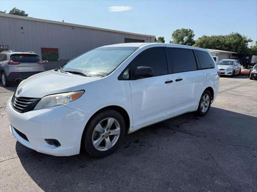 2016 Toyota Sienna L