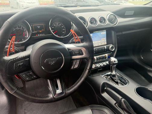 2016 Ford Mustang EcoBoost Premium