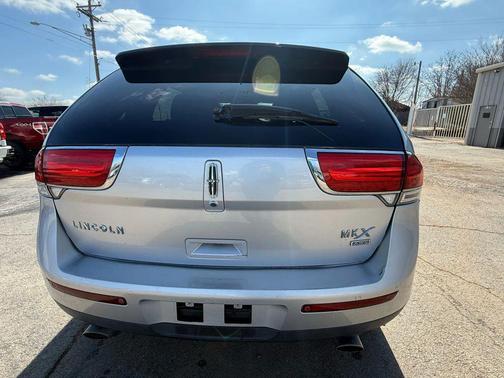 2011 Lincoln MKX Base