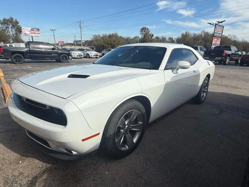 2015 Dodge Challenger SXT