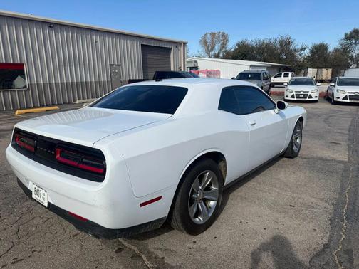 2015 Dodge Challenger SXT