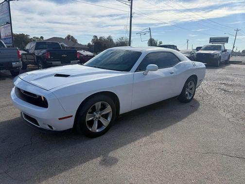 2015 Dodge Challenger SXT