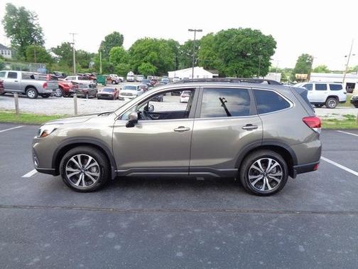 Photo 4 of 30 of 2021 Subaru Forester Limited