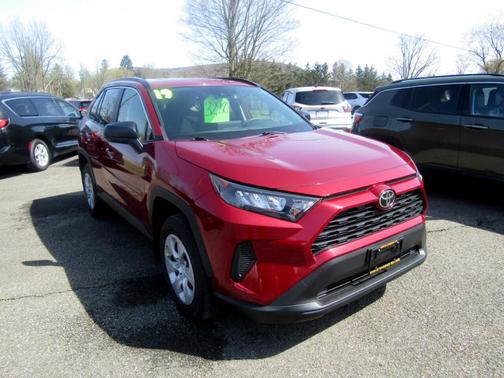 Photo 1 of 16 of 2019 Toyota RAV4 LE