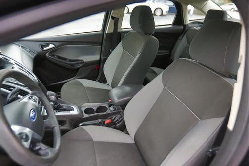 Tuxedo Black Metallic 2014 Ford Focus SE