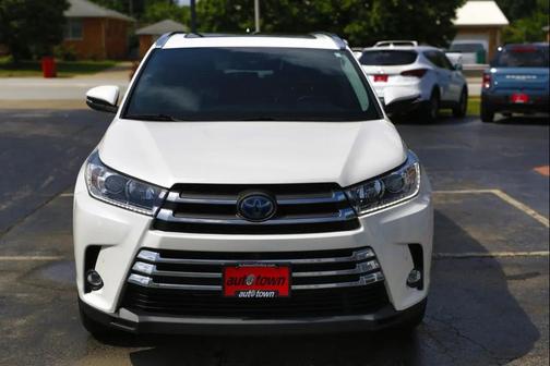 Blizzard Pearl 2019 Toyota Highlander Hybrid Platinum