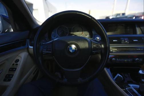 2015 BMW 528 4dr Sdn 528i RWD