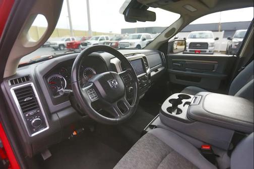 Flame Red Clearcoat 2019 RAM 1500 SLT