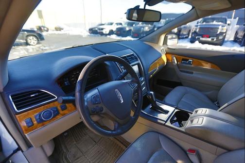 2012 Lincoln MKX Base