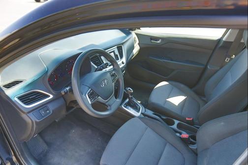 2021 Hyundai Accent SE