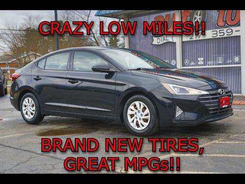 2019 Hyundai ELANTRA SE