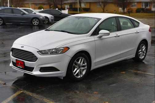 2014 Ford Fusion SE