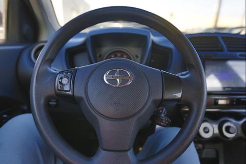 2010 Scion xD 5dr HB Man (Natl)