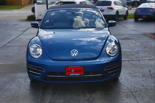 Black 2017 Volkswagen Beetle 1.8T SEL