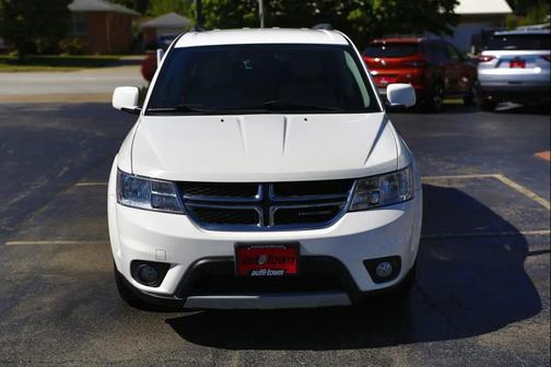 White 2013 Dodge Journey SXT
