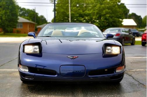 2001 Chevrolet Corvette Base