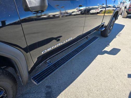 2023 GMC Sierra 3500 Denali