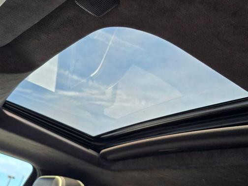 Summit White 2023 GMC Sierra 1500 AT4X