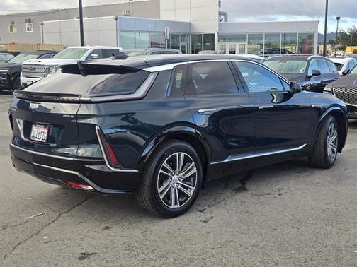2024 Cadillac LYRIQ Luxury