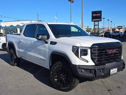 2023 GMC Sierra 1500 AT4X