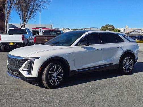 2024 Cadillac LYRIQ Luxury