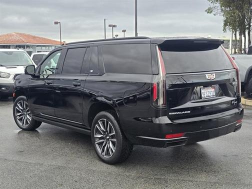 2023 Cadillac Escalade ESV Sport Platinum