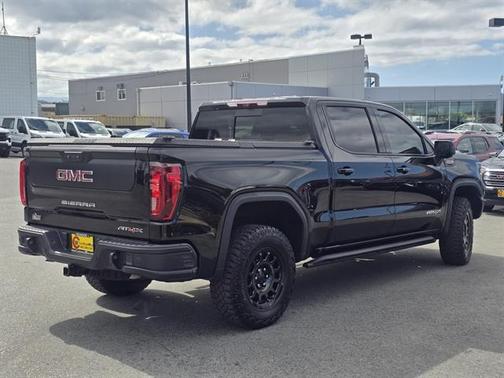 2023 GMC Sierra 1500 AT4X