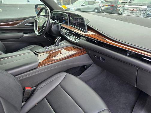 2021 Cadillac Escalade ESV Luxury