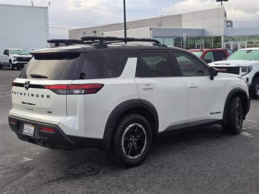 2024 Nissan Pathfinder Rock Creek 4WD