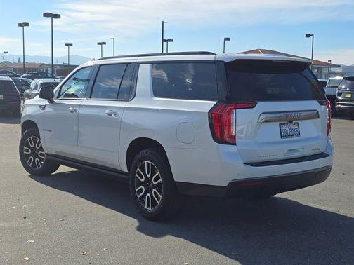 2024 GMC Yukon XL 4WD AT4