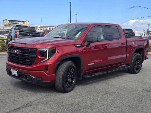 2023 GMC Sierra 1500 Elevation