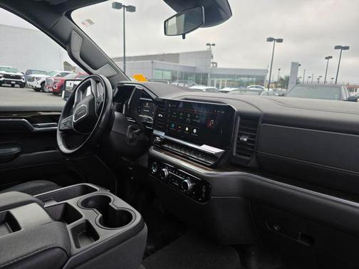 2023 GMC Sierra 1500 SLE