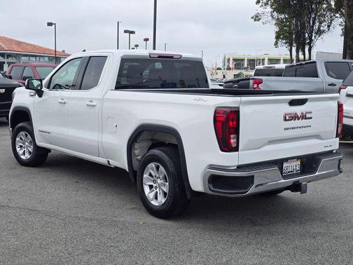 2023 GMC Sierra 1500 SLE