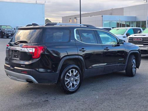 2023 GMC Acadia AWD SLT