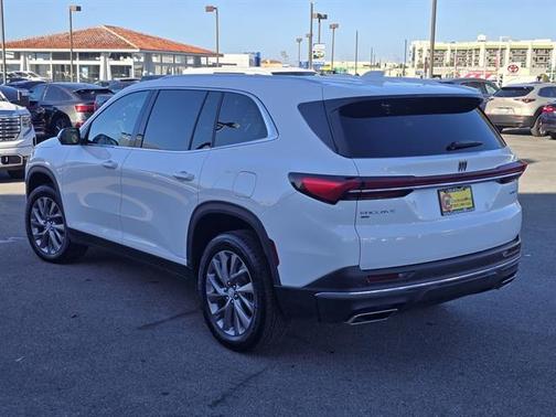 2025 Buick Enclave Preferred FWD