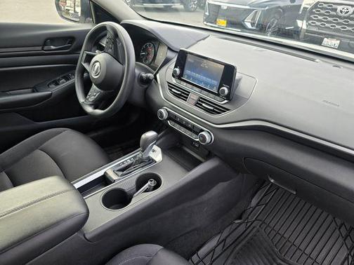 2024 Nissan Altima S FWD