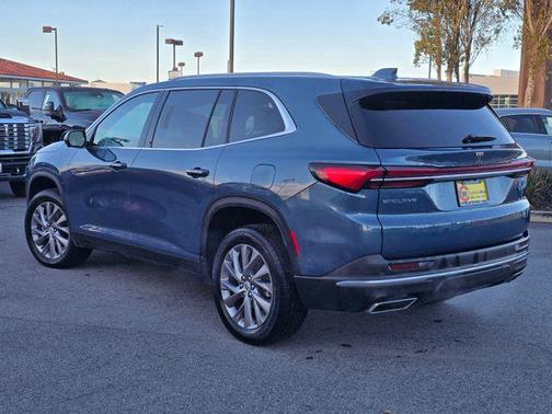 2025 Buick Enclave Preferred FWD