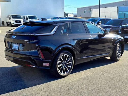 2024 Cadillac LYRIQ Sport