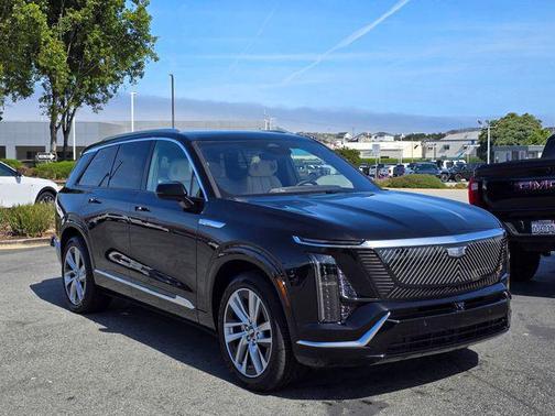 Stellar Black Metallic 2026 Cadillac VISTIQ Luxury
