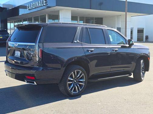 2022 Cadillac Escalade Luxury