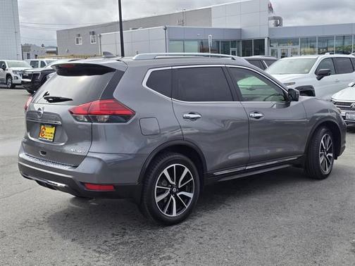 2017 Nissan Rogue SL