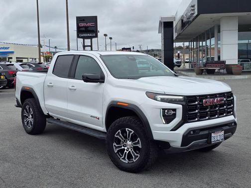 Summit White 2023 GMC Canyon AT4