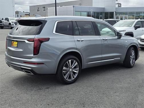 2025 Cadillac XT6 Premium Luxury AWD