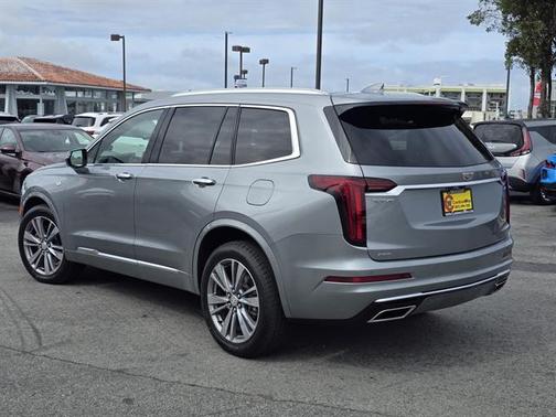 2025 Cadillac XT6 Premium Luxury AWD