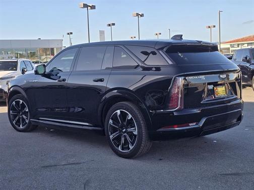 2025 Cadillac Escalade IQ Sport 2