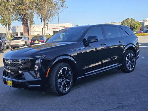2025 Cadillac Escalade IQ Sport 2