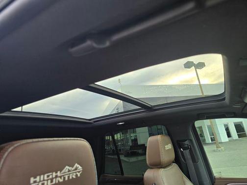 2023 Chevrolet Tahoe 4WD High Country