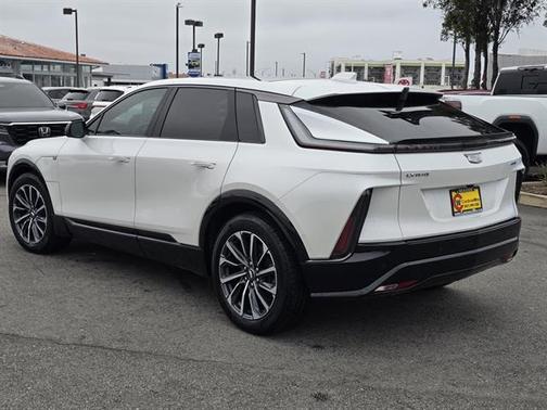2024 Cadillac LYRIQ Sport